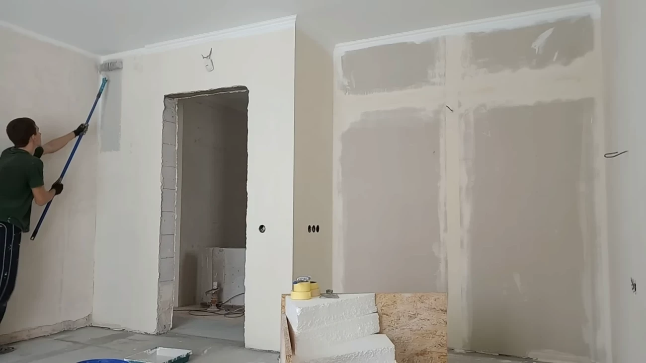 Расценка сплошное выравнивание штукатурки стен. Сплошное выравнивание стен. Фартук на зашпаклеванную стену. Сплошное выравнивание стен и потолка. Масляная окраска ранее окрашенных дверных проемов.